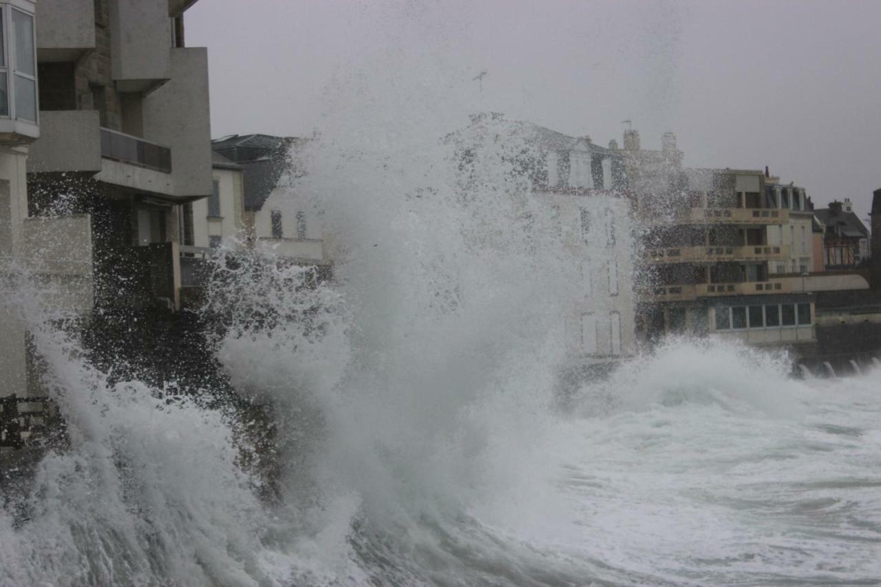 Kerschutz Apartamento Saint-Malo Exterior foto